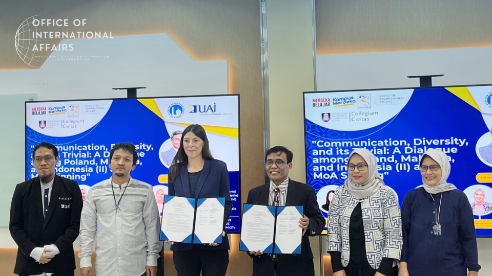 MoA Signing between UAI and CC and International Seminar: Communication, Diversity, and its Trivial: A Dialogue among Poland, Malaysia, and Indonesia (II)